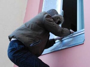 поймать вора с одеждой, фото http://krlife.com.ua