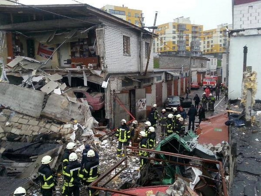 фото ГСЧС, взрыв в гаражном кооперативе