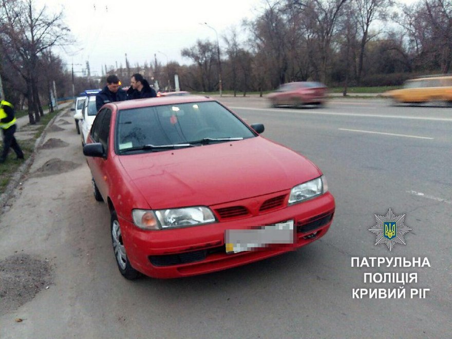 фотоhttp://krlife.com.ua, угнанный &quot;Nissan&quot;