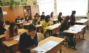 школьники
