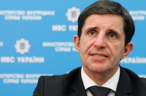 Советник Авакова