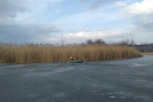 На Самаре рыбак провалился под лед и утонул