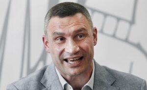 Мэр Киева провел зимний отпуск в люксовом отеле в Швейцарии