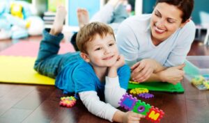 «Недоношенные родители» чаще имеют детей с аутизмом