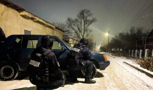 На Николаевщине мужчина отрезал отцу гениталии и стрелял в полицейских (Фото)