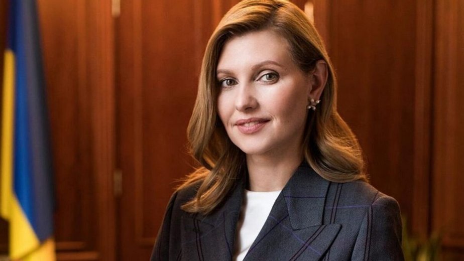 Елена Зеленская вышла в свет в элегантном образе