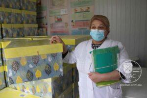 В Украине возобновили выдачу “пакетов малыша”: роддом Днепра получил первую партию