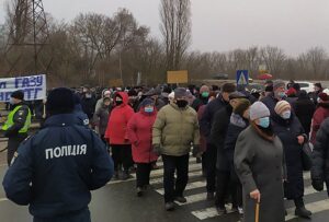 На Полтавщине митингующие  перекрыли международную трассу