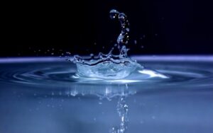 К чему снится вода: толкование по соннику
