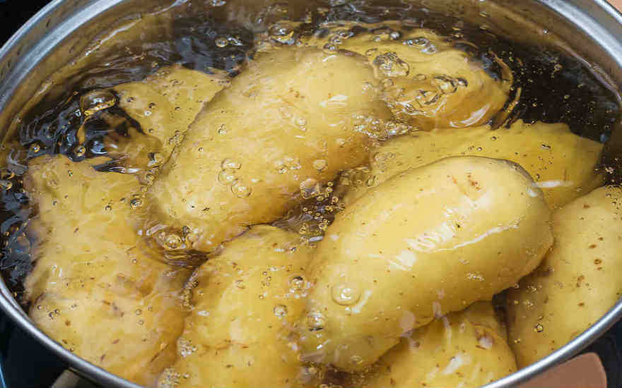 Как правильно варить картошку, чтоб получалась вкусной и полезной