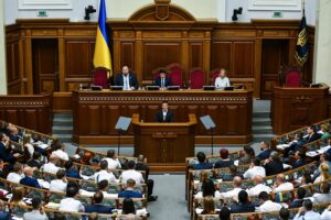 Нардепы от “Слуги народа” хотят запретить жаловаться омбудсмену на Зеленского, Раду и правительство