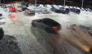 Злоумышленники опустошили дилерский центр Kia за несколько минут (видео)