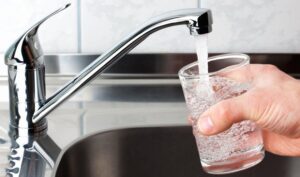 В Днепре десятки улиц остались без воды: причина