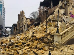 В Одессе обрушилось заброшенное здание (фото)