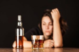 В Каменском из-за пьяной медсестры в садике уволили заведующую: родители против