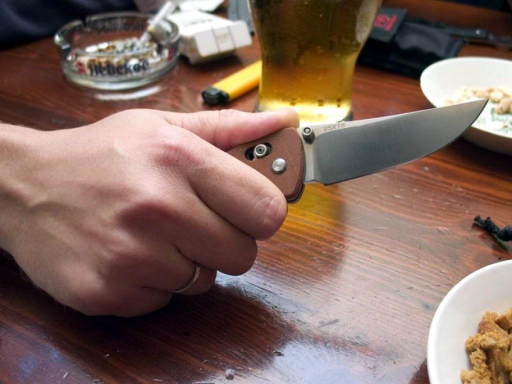 Нападение с ножом