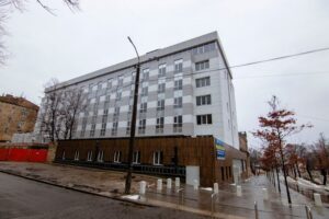 В Днепре продолжается реконструкция детской больницы № 5