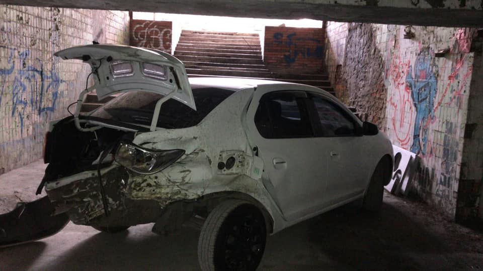 Автомобиль