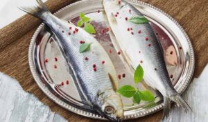 Диетологи признали селедку супер-продуктом