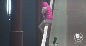 В Днепре девушка пыталась покончить с собой, спрыгнув с моста (Фото)