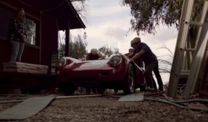 “Находка века”: редкий и дорогой Porsche обнаружили в морском контейнере