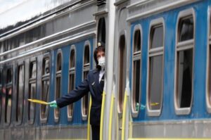 «Укрзалізниця» запускает из Днепропетровской области поезд в Геническ