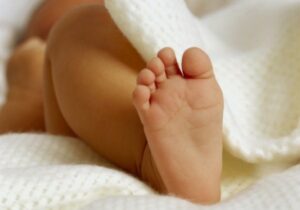 В Каменском расследуют смерть двухмесячного младенца