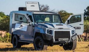 Toyota Land Cruiser стал настоящим броневиком (фото)
