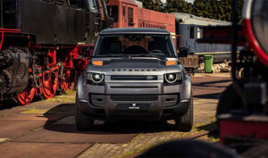 Новые внедорожники Land Rover стали продавать сразу со ржавчиной