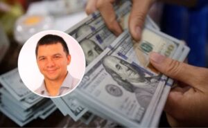 Чиновника Каменского горсовета поймали на крупной взятке