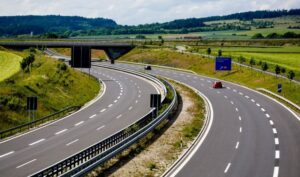 Платные дороги в Украине: сколько будем платить