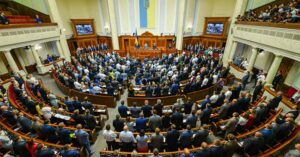 Рада вернула тюремное заключение за ложь в декларациях