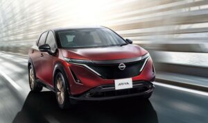 Nissan анонсировал цену на электрический кроссовер Ariya