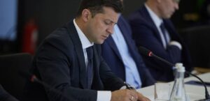Украина ввела санкции в отношении 55 банков и финкомпаний из России