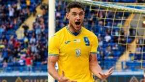Яремчук заинтересовал Вест Хэм и Вольфсбург