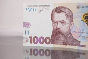 “Счастливая купюра”: в Днепре горожан разводят на деньги