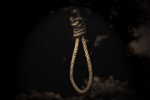 На Днепропетровщине 39-летний мужчина повесился на дереве