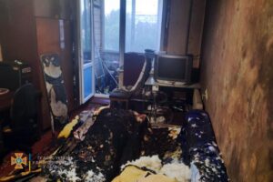В Каменском горела квартира: есть пострадавший