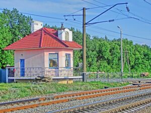На железной дороге вблизи Каменского в будке найден труп