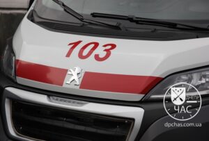 В Днепре 5-летнему мальчику в голову вонзился кухонный нож, упавший со шкафа