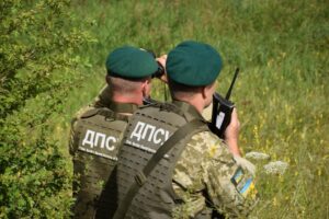 На границе с РФ в Сумской области ночью напали на украинских пограничников
