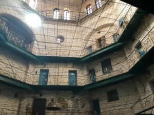 В Одессе побег из СИЗО закончился стрельбой (Фото, видео)
