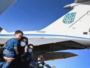 Посол сообщил о количестве граждан Украины, нуждающихся в эвакуации из Афганистана