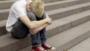 Угрожал физической расправой: в Павлограде мужчина изнасиловал 15-летнего парня