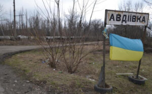 В Донецкой области ограничили железнодорожное движение из-за обстрелов боевиков