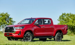 Toyota предлагает новые автомобили, но денег за них не просит