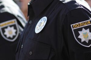 Двух полицейских из Павлограда будут судить за торговлю наркотиками