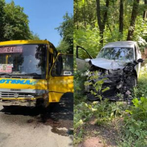 В Днепре водитель маршрутки вылетел на встречку: есть пострадавшие