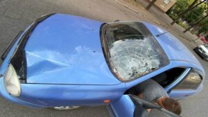 Отвлёкся на телефон: в Кривом Роге сбили женщину на глазах у мужа (фото)
