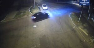 В Днепре Lexus чуть не влетел в полицейский патруль (видео)